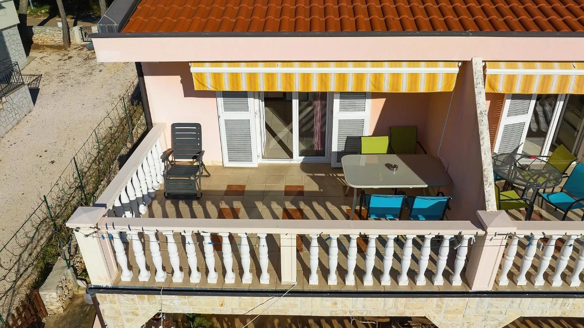 Apartments By The Sea Sukosan, Zadar - 15036
